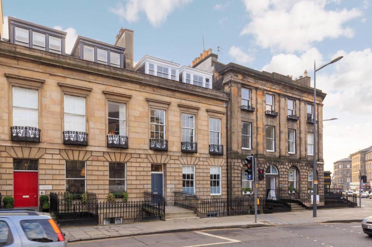 Joivy Luxurious 2Br Home Near Haymarket Station エディンバラ エクステリア 写真