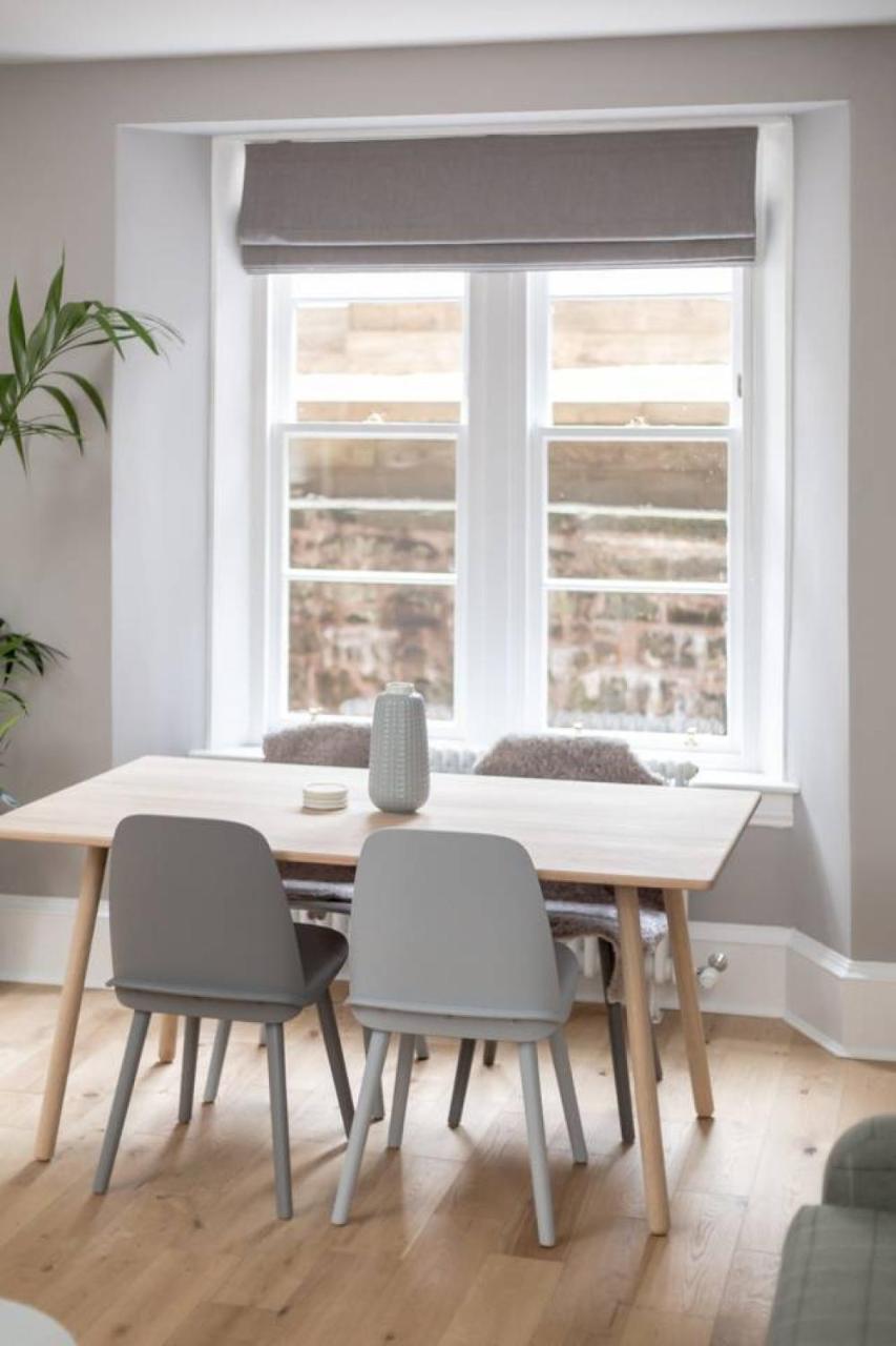 Joivy Luxurious 2Br Home Near Haymarket Station エディンバラ エクステリア 写真